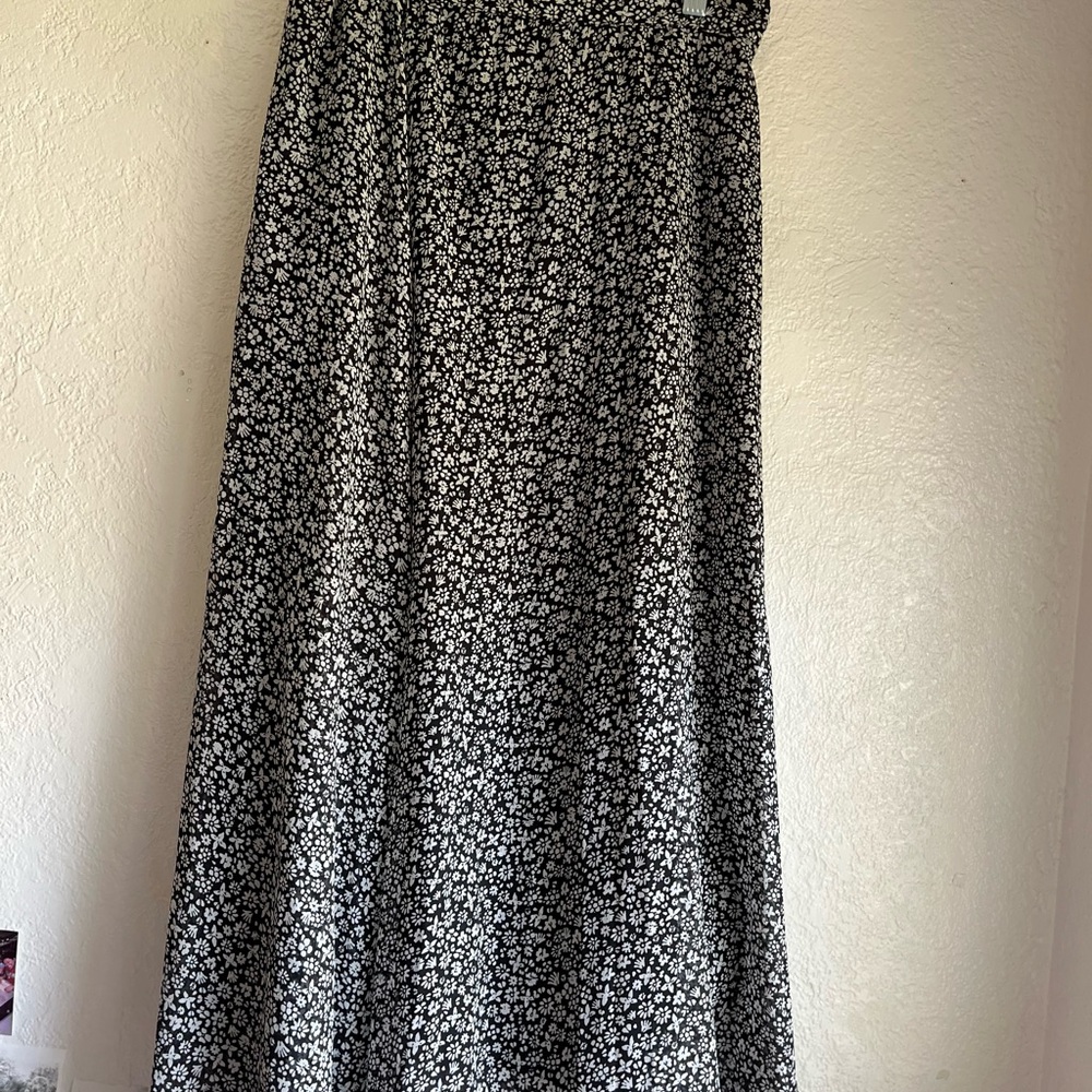 Vintage Flowy Floral Black and White Maxi Skirt